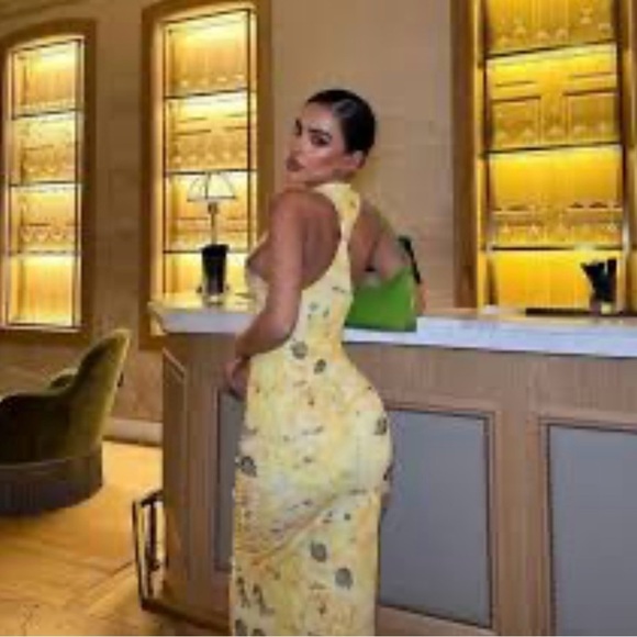 Zara yellow floral mesh criss cross back midi dress BLOGGERS FAVORITE!! NWT - Picture 3 of 7